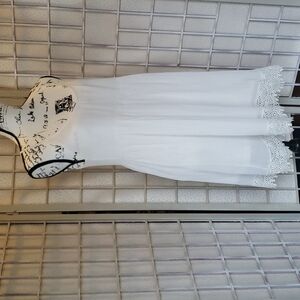 Lulu's white fully lined shoulder straps sun dress lace embellish size M